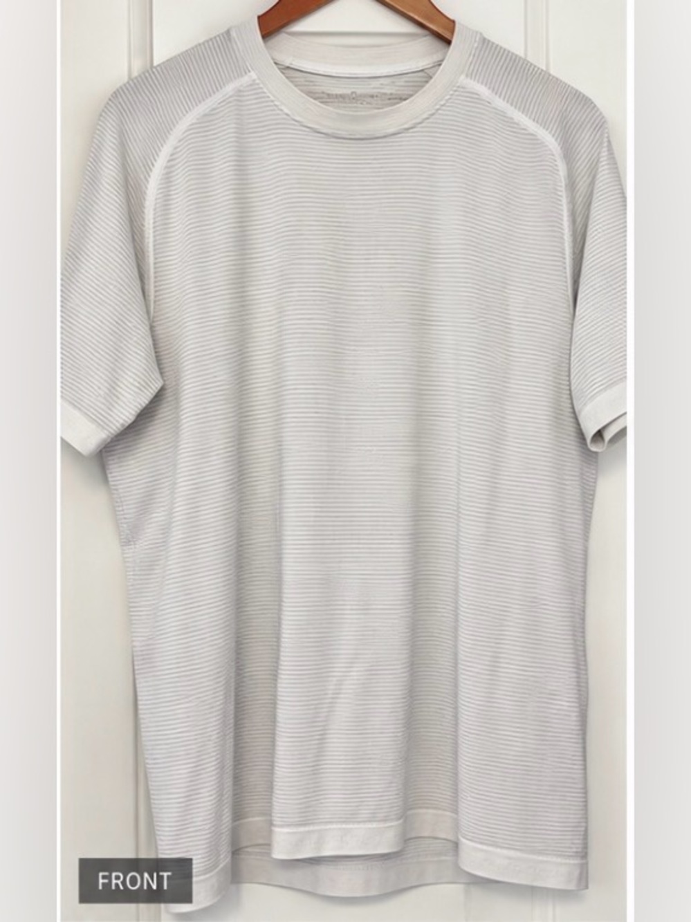 Lululemon Men’s Metal Vent Tech Short Sleeve Shirt Grey White Large